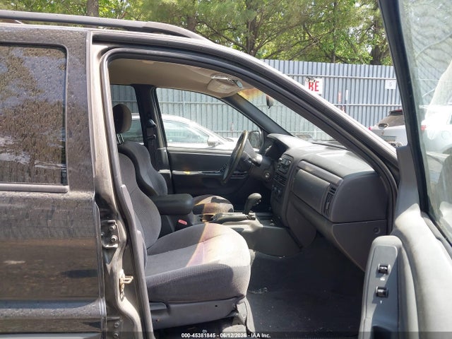 Jeep Grand Cherokee Laredo