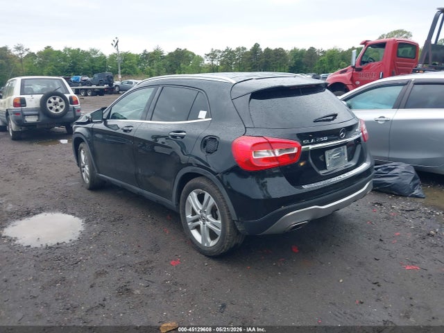 Mercedes-Benz GLA 4matic