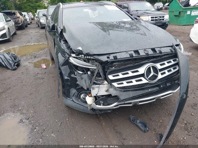 Mercedes-Benz GLA 4matic