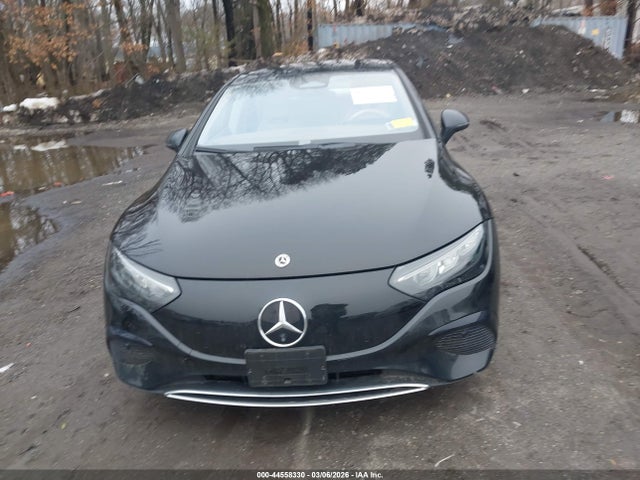 Mercedes-Benz EQE 4matic