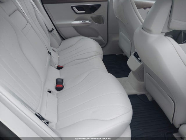 Mercedes-Benz EQE 4matic