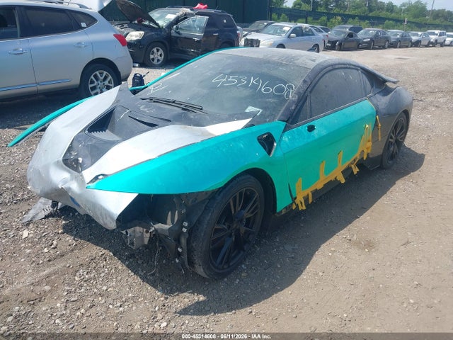 BMW i8