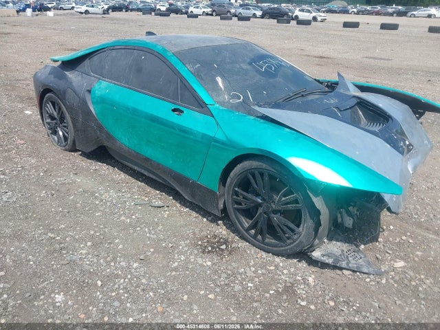 Salvage BMW i8 Image