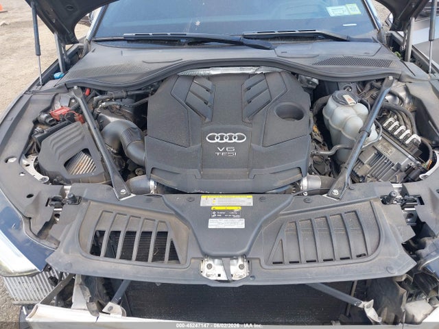 Audi A8 55