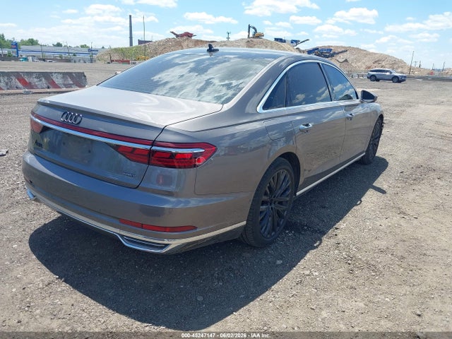 Audi A8 55