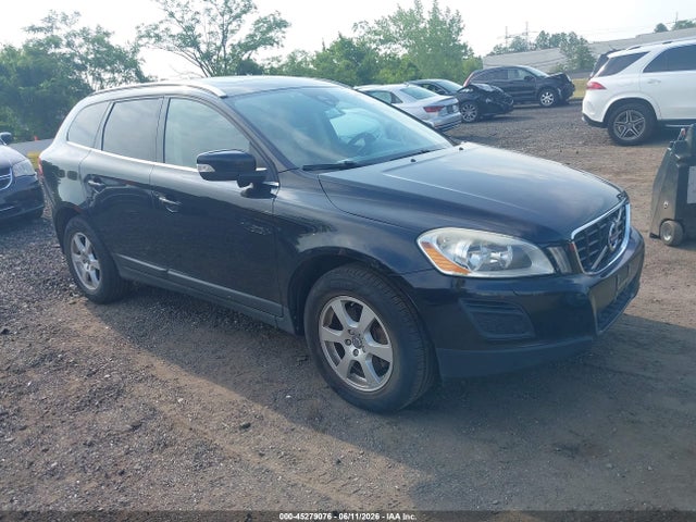 Salvage Volvo XC60 Image