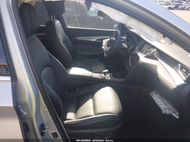 INFINITI Qx Luxe Awd