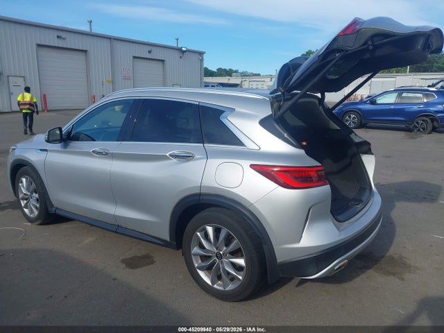 INFINITI Qx Luxe Awd