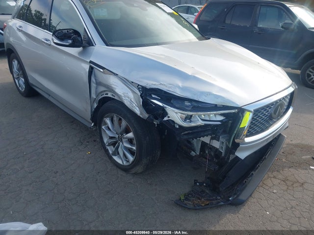 INFINITI Qx Luxe Awd