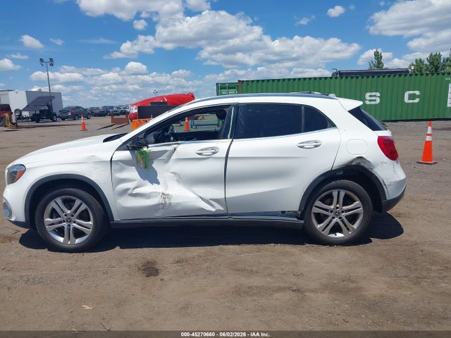 Mercedes-Benz GLA 4matic