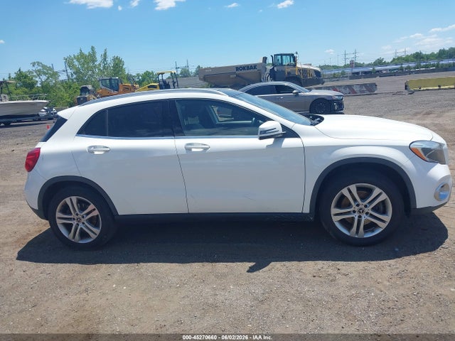 Mercedes-Benz GLA 4matic