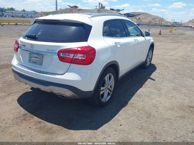 Mercedes-Benz GLA 4matic