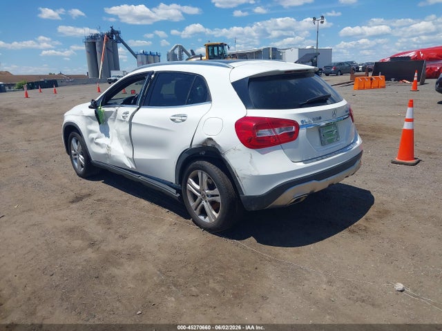 Mercedes-Benz GLA 4matic