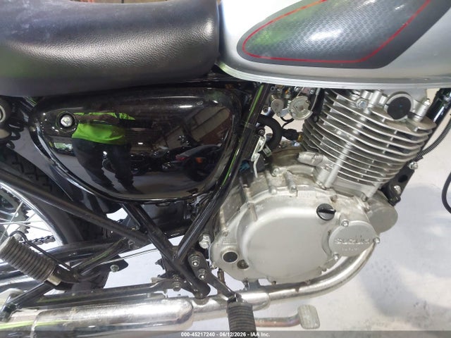 Suzuki Tu250 X