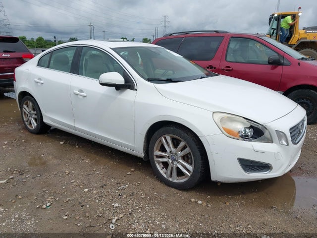 Salvage Volvo S60 Image