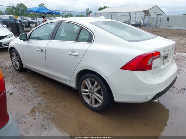 Volvo S60 T5