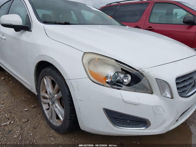 Volvo S60 T5