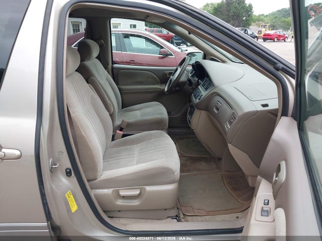 Toyota Sienna Le