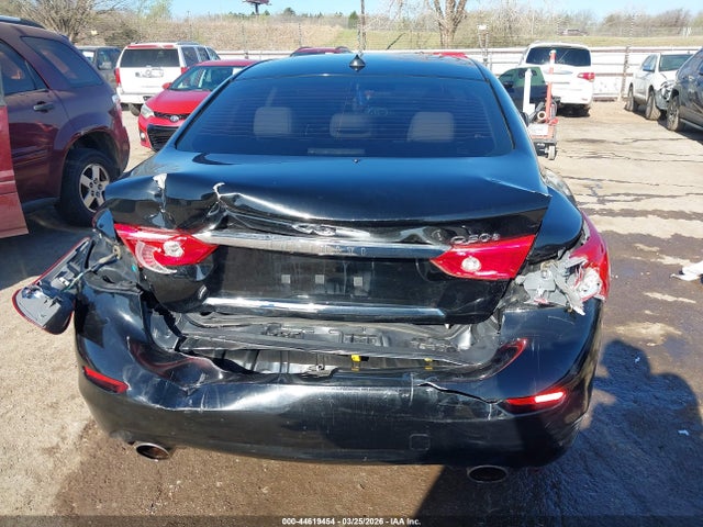 INFINITI Q50