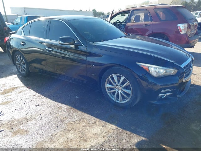 Salvage INFINITI Q50 Image