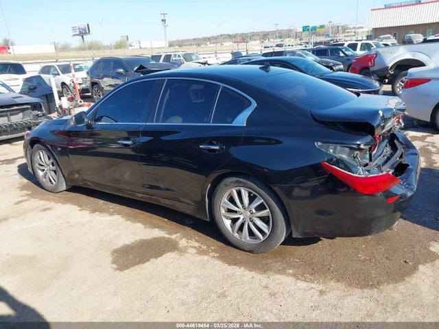 INFINITI Q50