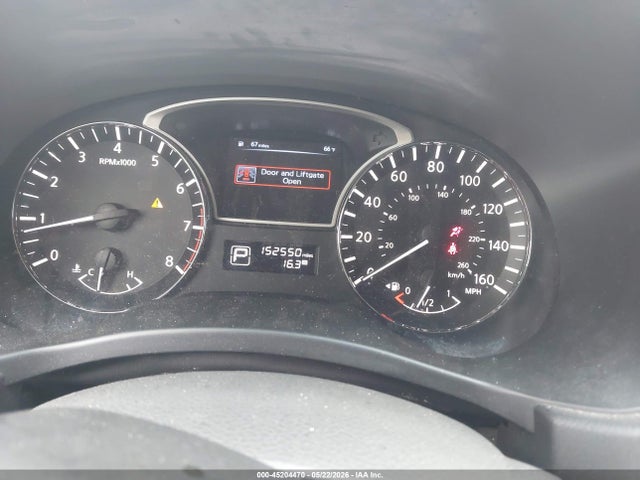 Nissan Pathfinder Sv