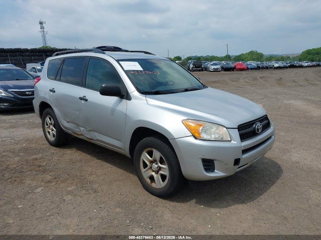 Salvage Toyota RAV4 Image