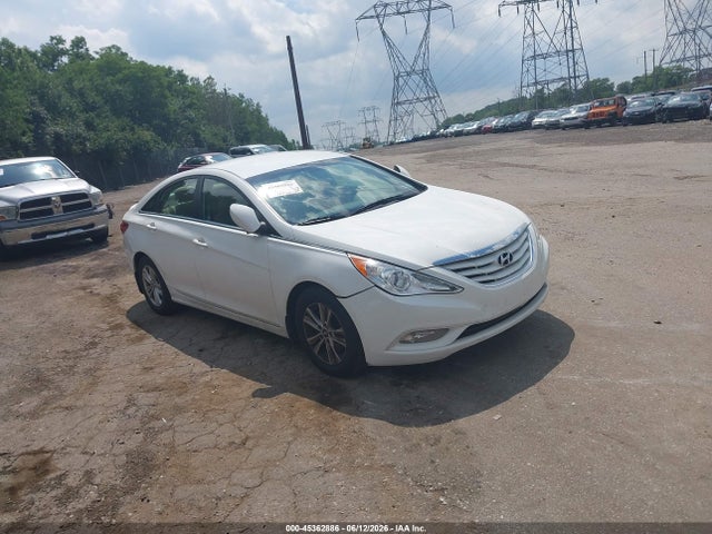 Salvage Hyundai SONATA Image