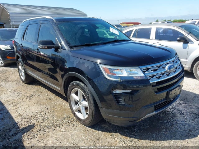 Salvage Ford Explorer Image