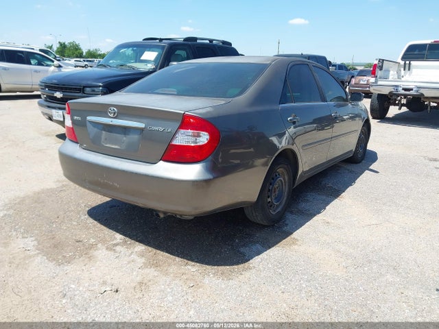Toyota Camry Le
