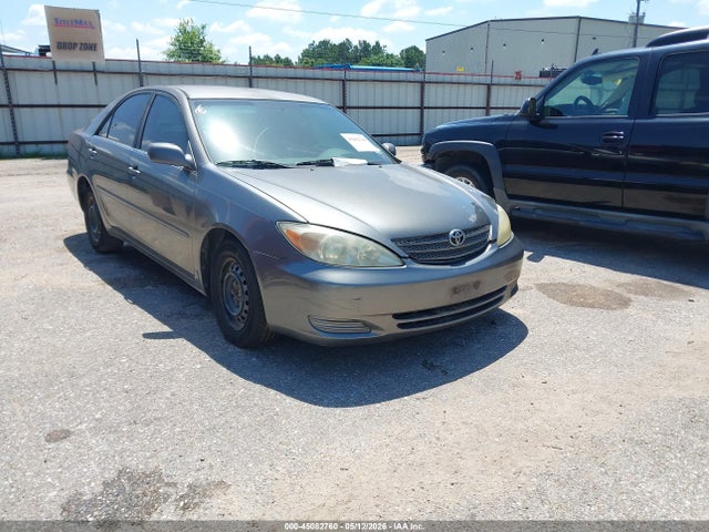 Salvage Toyota Camry Image