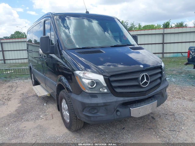 Salvage Mercedes-Benz Sprinter 2500 Image
