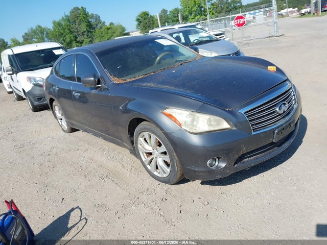 Salvage INFINITI M37x Image