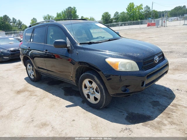 Salvage Toyota RAV4 Image