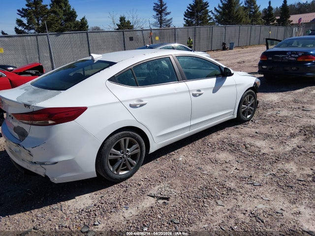 Hyundai ELANTRA Sel
