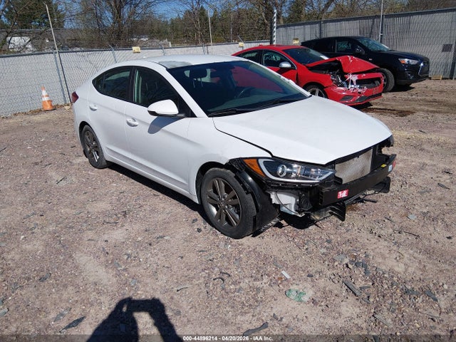Salvage Hyundai ELANTRA Image