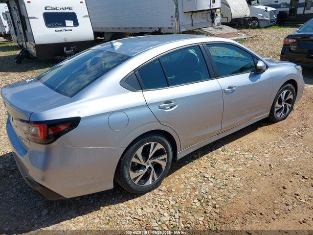 Subaru Legacy Premium