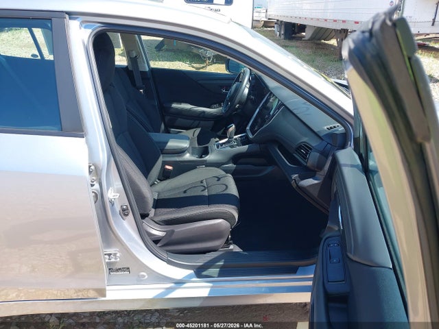 Subaru Legacy Premium