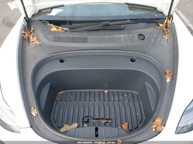 Tesla Model 3 Rear-wheel Drive