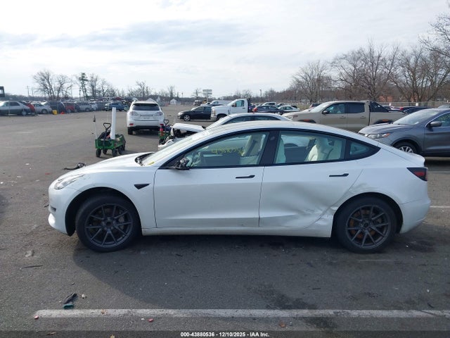 Tesla Model 3 Rear-wheel Drive