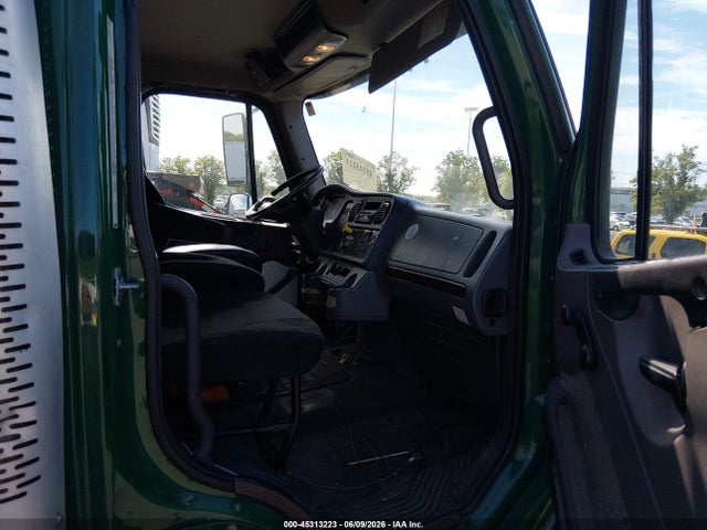 Freightliner M2 106 Medium Duty