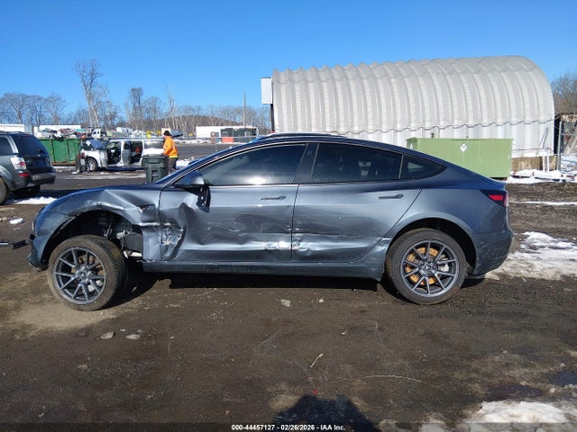 Tesla Model 3 Rear-wheel Drive
