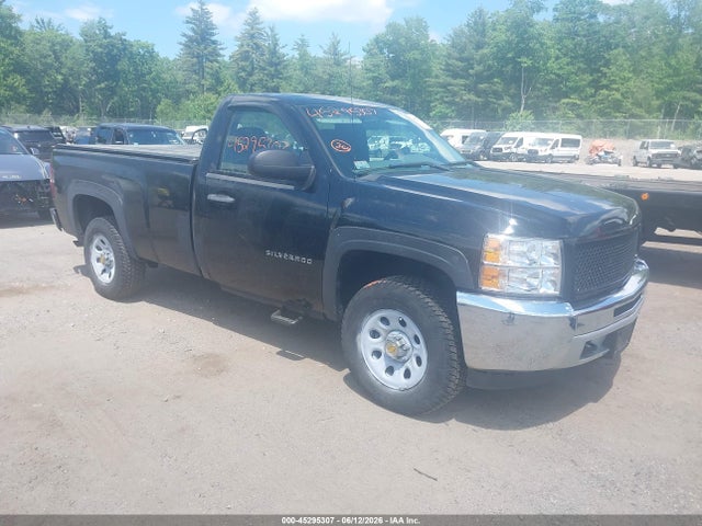 Salvage Chevrolet Silverado 1500 Image