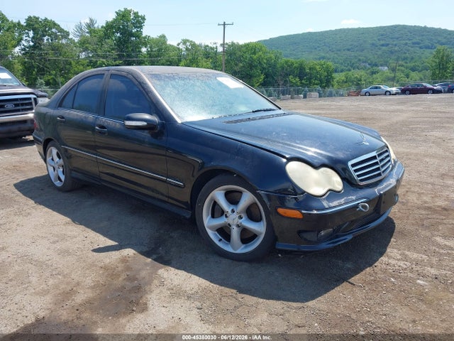Salvage Mercedes-Benz C-Class Image