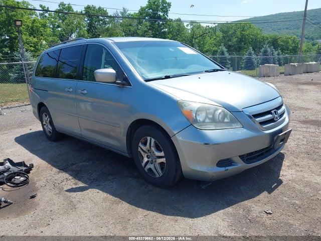 Salvage Honda Odyssey Image