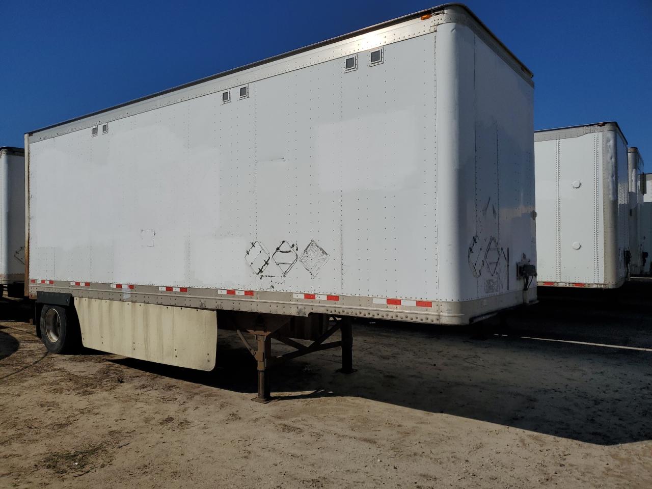 Salvage Great Dane Trailer Image