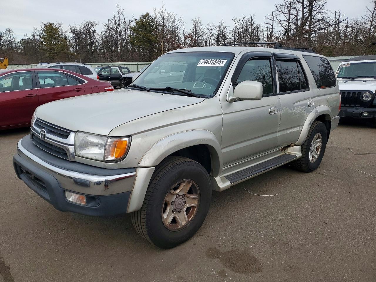 Salvage Toyota 4Runner Image