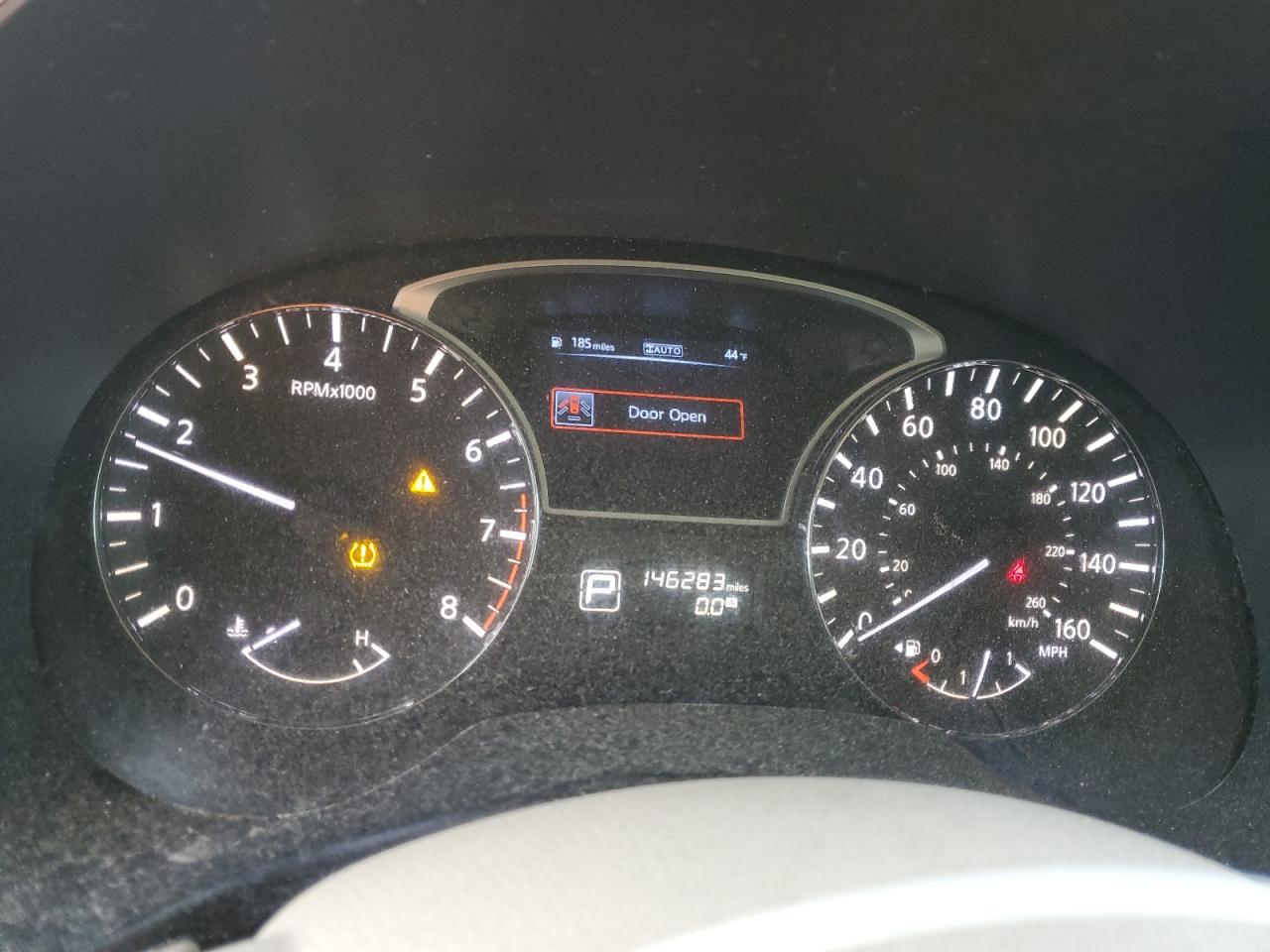 Nissan Pathfinder S