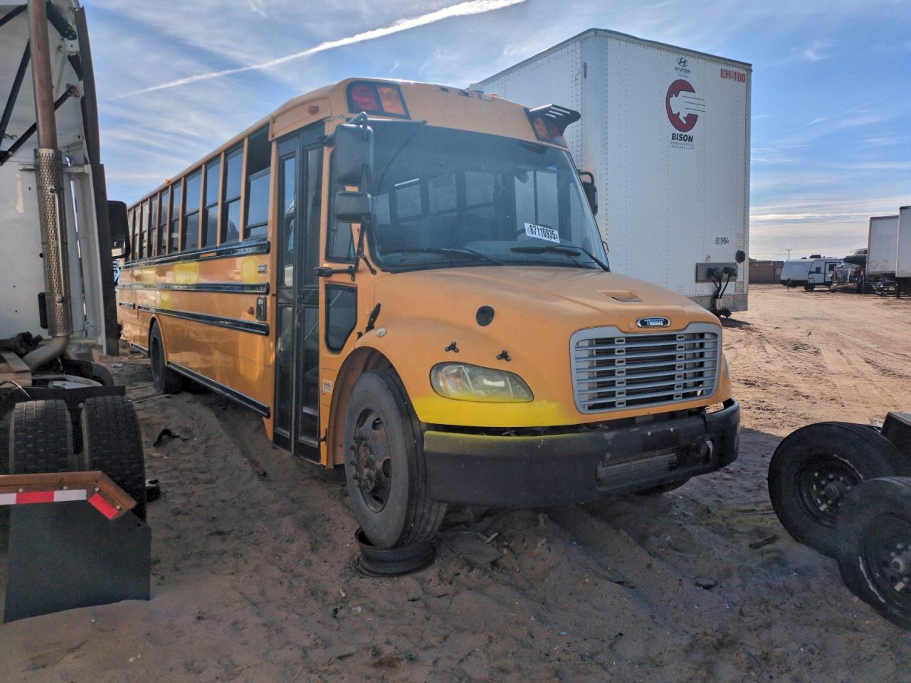 Salvage Freightliner Saf-t-line Image