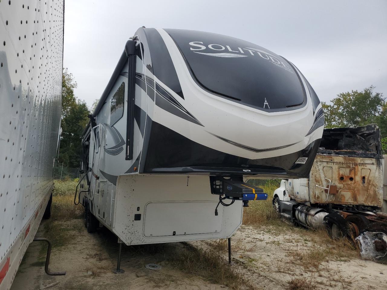 Salvage Soli Trvl Trlr Image